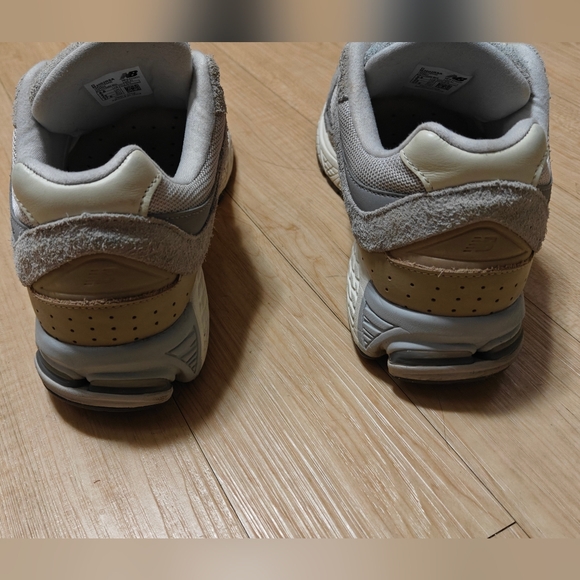 New balance 2002R Rain Cloud Gray M2002RSA size 9.5 - Picture 4 of 7